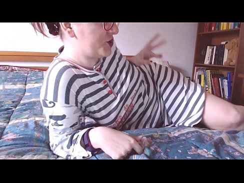 ❤️ Tóg an coileach mór dubh seo i do bhéal sclábhaí beag ❌ Super sex linn ﹏